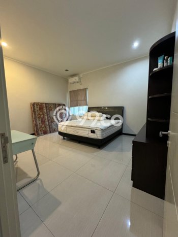 Jual Rumah Mewah Elegan Dengan View Cantik di Pakuwon Indah, Surabaya Jual Rumah Mewah Elegan Dengan View Cantik di Pakuwon Indah, Surabaya