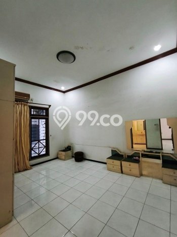 Hunian Mewah LB 275m2 Siap Huni Desain Elegan di Manyar, Surabaya Hunian Mewah LB 275m2 Siap Huni Desain Elegan di Manyar, Surabaya