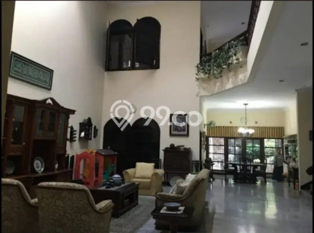 Jual Rumah Mewah Megah Dengan View Eksklusif di Dharma Husada, Surabaya Jual Rumah Mewah Megah Dengan View Eksklusif di Dharma Husada, Surabaya