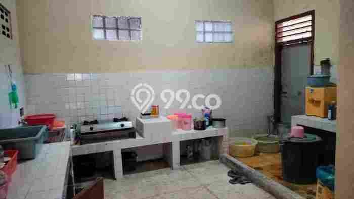 Jual Rumah Luas Elegan Dengan View Eksklusif di Alun-alun Contong, Surabaya Jual Rumah Luas Elegan Dengan View Eksklusif di Alun-alun Contong, Surabaya