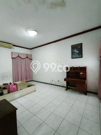 Hunian Mewah LB 275m2 Siap Huni Desain Elegan di Manyar, Surabaya Hunian Mewah LB 275m2 Siap Huni Desain Elegan di Manyar, Surabaya