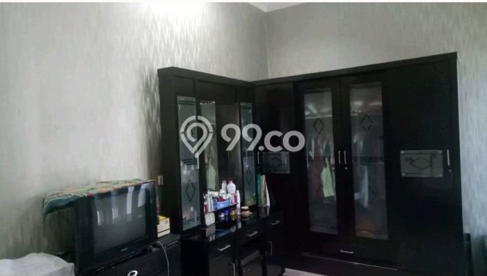 Rumah Mewah LB 150m2 Siap Pakai Desain Elegan di Manyar, Surabaya Rumah Mewah LB 150m2 Siap Pakai Desain Elegan di Manyar, Surabaya