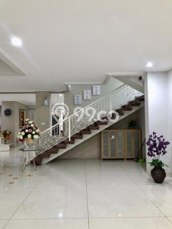 Dijual Rumah Luas Elegan Dengan View Cantik di Graha, Surabaya Dijual Rumah Luas Elegan Dengan View Cantik di Graha, Surabaya