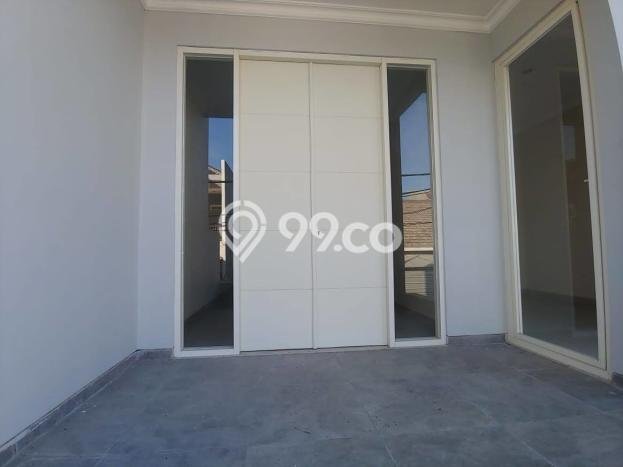 Jual Rumah Modern 4 KT di Pakuwon City, Surabaya Jual Rumah Modern 4 KT di Pakuwon City, Surabaya
