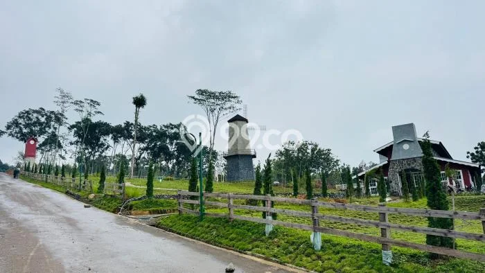 Dijual Tanah di Jakarta Timur, Luas 300m2 SHM Dijual Tanah di Jakarta Timur, Luas 300m2 SHM
