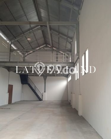 Gudang untuk Disewa di Pusat Bekasi Luas Bangunan 200m2 Gudang untuk Disewa di Pusat Bekasi Luas Bangunan 200m2
