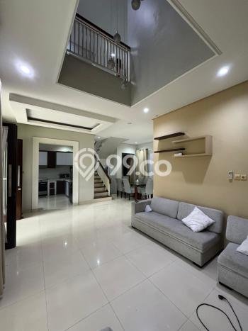 Jual Rumah Luas Megah Dengan View Eksklusif di Cibubur, Bekasi Jual Rumah Luas Megah Dengan View Eksklusif di Cibubur, Bekasi