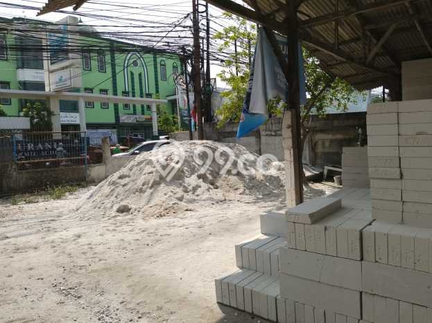 Unit Komersial Disewakan di Kaliabang di Area Ramai & Strategis Unit Komersial Disewakan di Kaliabang di Area Ramai & Strategis