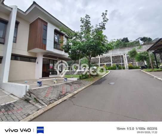 Dijual Rumah Luas Megah Dengan View Cantik di Sentul, Bogor Dijual Rumah Luas Megah Dengan View Cantik di Sentul, Bogor