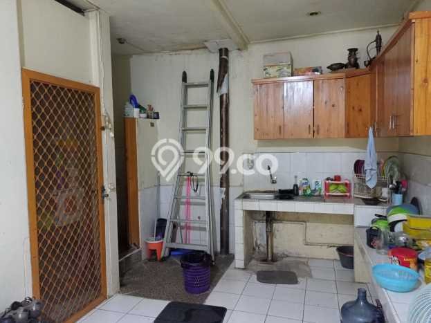 Rumah Elit Modern Tanpa Renovasi di Pulomas Jakarta Timur Rumah Elit Modern Tanpa Renovasi di Pulomas Jakarta Timur