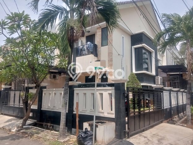Hunian Elit LB 250m2 Siap Pakai Desain Elegan di Pondok Kelapa, Jakarta Timur Hunian Elit LB 250m2 Siap Pakai Desain Elegan di Pondok Kelapa, Jakarta Timur