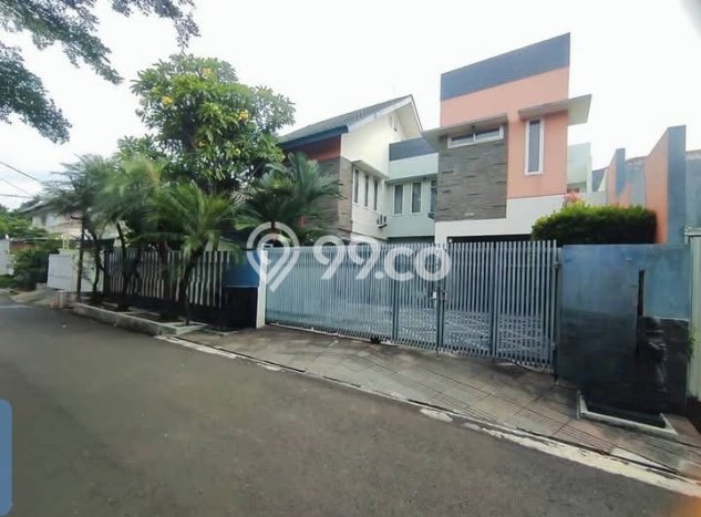 Dijual Rumah Luas Elegan Dengan View Cantik di Pondok Kelapa, Jakarta Timur Dijual Rumah Luas Elegan Dengan View Cantik di Pondok Kelapa, Jakarta Timur