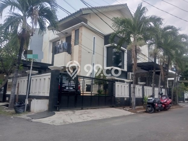 Hunian Elit LB 250m2 Siap Pakai Desain Elegan di Pondok Kelapa, Jakarta Timur Hunian Elit LB 250m2 Siap Pakai Desain Elegan di Pondok Kelapa, Jakarta Timur