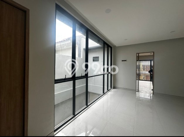 Rumah Area Strategis kawasan Pondok Kelapa, Jakarta Timur, LT 192m2m² Bangunan 260m2m² Rumah Area Strategis kawasan Pondok Kelapa, Jakarta Timur, LT 192m2m² Bangunan 260m2m²