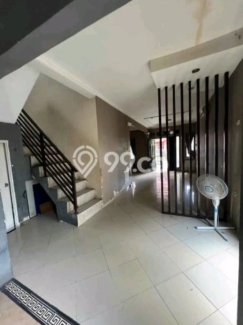 Rumah Elit LB 217m2 Siap Huni Desain Elegan di Buaran, Jakarta Timur Rumah Elit LB 217m2 Siap Huni Desain Elegan di Buaran, Jakarta Timur