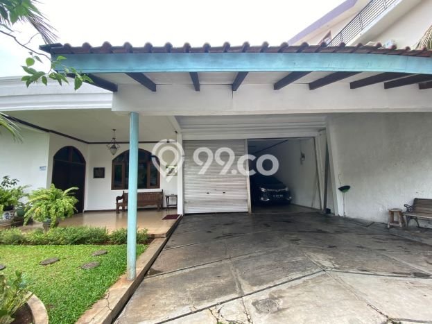 Rumah Mewah Dijual LT 1015m2 di Kebon Jeruk, Jakarta Barat Rumah Mewah Dijual LT 1015m2 di Kebon Jeruk, Jakarta Barat