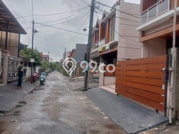 Rumah Luas Asri 3 KT Siap Pakai di Bintara Bekasi Rumah Luas Asri 3 KT Siap Pakai di Bintara Bekasi