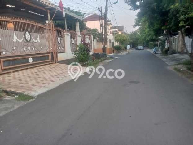 Jual Rumah Mewah Megah Dengan View Cantik di Pondok Kelapa, Jakarta Timur Jual Rumah Mewah Megah Dengan View Cantik di Pondok Kelapa, Jakarta Timur