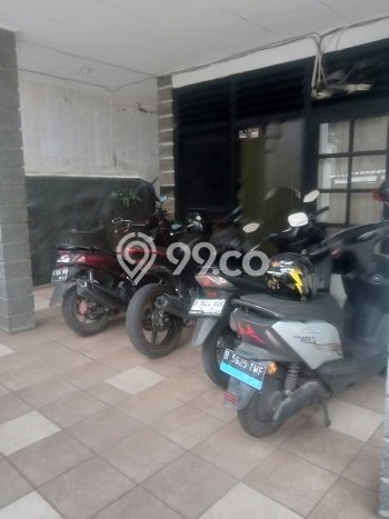 Dijual Rumah Premium dengan Fasilitas Sekitar Lengkap di Jatinegara, Jakarta Timur Dijual Rumah Premium dengan Fasilitas Sekitar Lengkap di Jatinegara, Jakarta Timur