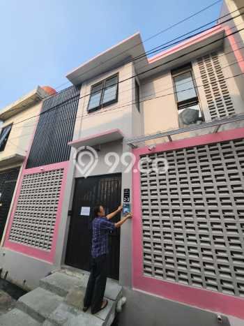 Dijual Kost Strategis di Pulo Gadung, Jakarta Timur 12 KT, 12 KM, Luas Bangunan 200m2 Dijual Kost Strategis di Pulo Gadung, Jakarta Timur 12 KT, 12 KM, Luas Bangunan 200m2