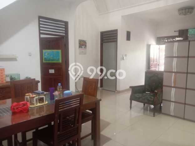 INVESTASI TEPAT! Rumah area Duren Sawit, LT 180m² Bangunan 265m² INVESTASI TEPAT! Rumah area Duren Sawit, LT 180m² Bangunan 265m²