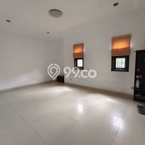 Rumah Eksklusif Siap Huni LT 473m2 di Batununggal, Bandung Rumah Eksklusif Siap Huni LT 473m2 di Batununggal, Bandung