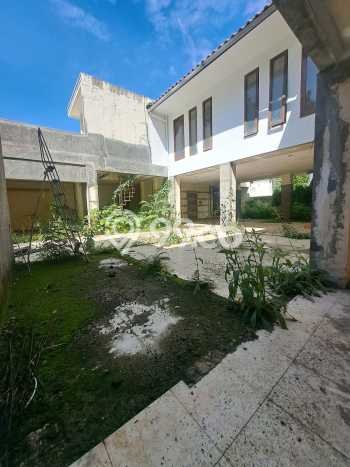 Disewakan Rumah Konsep Modern di Coblong Bandung dengan 5 KT Disewakan Rumah Konsep Modern di Coblong Bandung dengan 5 KT