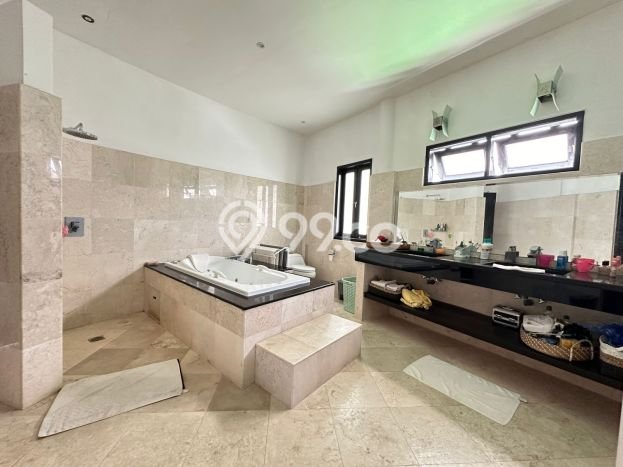Vila Potensial Kawasan , Area 910m2m², Area Asri Vila Potensial Kawasan , Area 910m2m², Area Asri