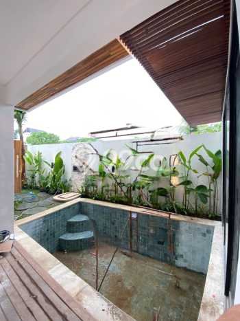 LOKASI STRATEGIS! Vila Kawasan , Area 100m2m², View Menarik sekitar LOKASI STRATEGIS! Vila Kawasan , Area 100m2m², View Menarik sekitar