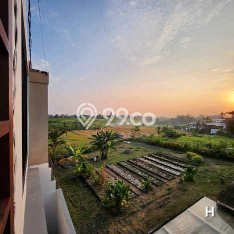 Vila Strategis di , Area 200m2m², Dekat ke beragam fasilitas Vila Strategis di , Area 200m2m², Dekat ke beragam fasilitas