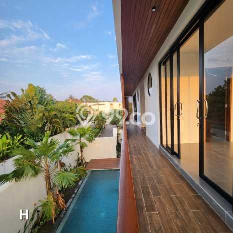 Vila Strategis di , Area 200m2m², Dekat ke beragam fasilitas Vila Strategis di , Area 200m2m², Dekat ke beragam fasilitas