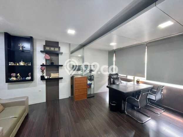 Ruko Dijual di Prime Area Jakarta Pusat Luas 600m2 Ruko Dijual di Prime Area Jakarta Pusat Luas 600m2