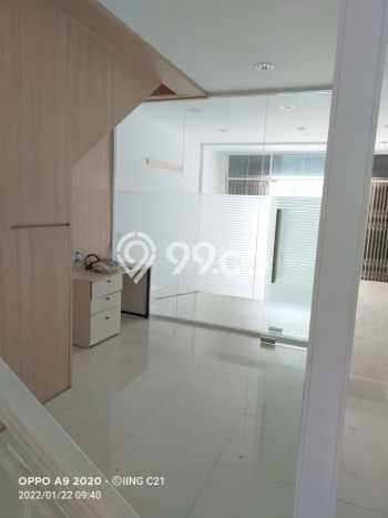 Ruko Disewakan di Area Ramai Kelapa Gading, Jakarta Utara Ruko Disewakan di Area Ramai Kelapa Gading, Jakarta Utara