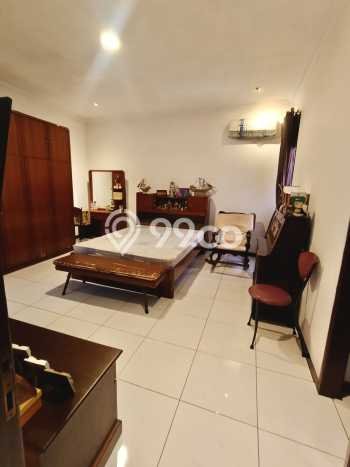 Siap Huni Hunian Elit 6 Kamar di Kebayoran Lama Dekat ke Mana Saja Siap Huni Hunian Elit 6 Kamar di Kebayoran Lama Dekat ke Mana Saja