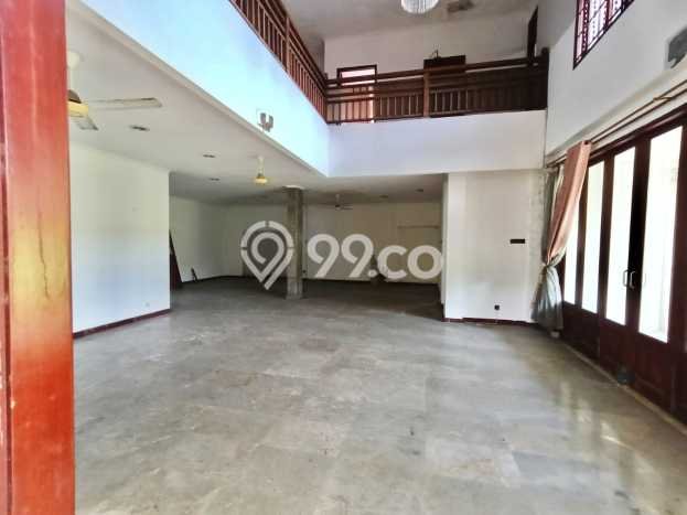 Rumah Mewah LB 675m2 Siap Huni Desain Elegan di Pondok Indah, Jakarta Selatan Rumah Mewah LB 675m2 Siap Huni Desain Elegan di Pondok Indah, Jakarta Selatan