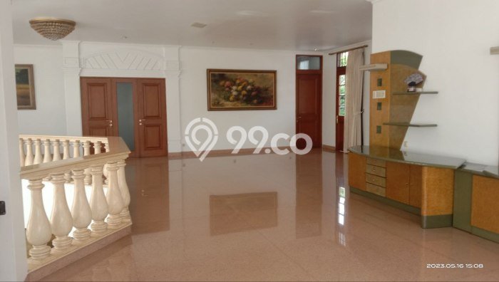Rumah Elit Modern Tanpa Renovasi di Setiabudi Bandung Rumah Elit Modern Tanpa Renovasi di Setiabudi Bandung