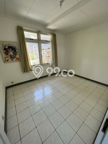 Dijual Rumah Mewah Elegan Dengan View Eksklusif di Tubagus Ismail, Bandung Dijual Rumah Mewah Elegan Dengan View Eksklusif di Tubagus Ismail, Bandung