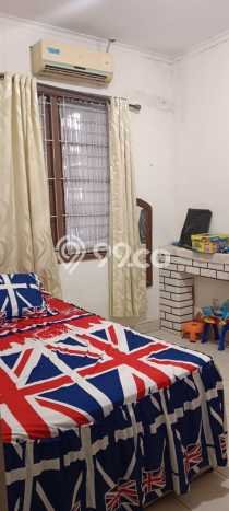 Rumah Modern 4 KT LT 165m2 di Kota Wisata Rumah Modern 4 KT LT 165m2 di Kota Wisata