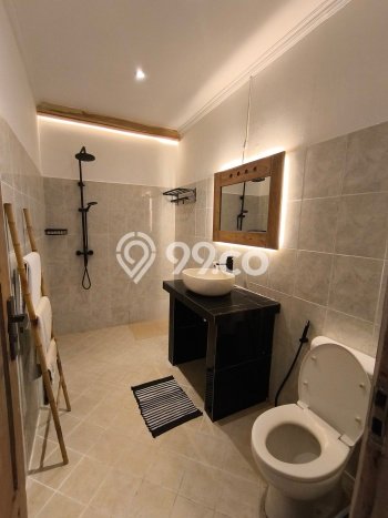 FOR SALE! Vila di , Area 200m2m², Dekat Mudah Pusat Kota FOR SALE! Vila di , Area 200m2m², Dekat Mudah Pusat Kota