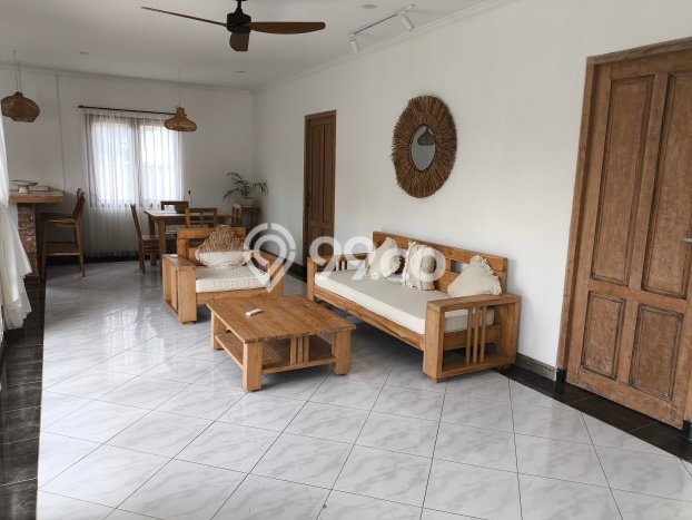 FOR SALE! Vila di , Area 200m2m², Dekat Mudah Pusat Kota FOR SALE! Vila di , Area 200m2m², Dekat Mudah Pusat Kota