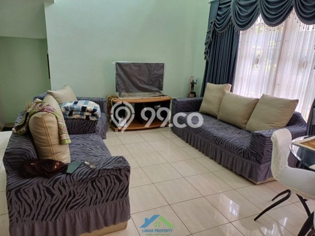 Jarang Ada! Rumah Kontrakan 5 Kamar Bagus Siap Huni Legenda Wisata Jarang Ada! Rumah Kontrakan 5 Kamar Bagus Siap Huni Legenda Wisata