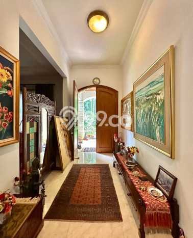 Jual Rumah Luas Elegan Dengan View Cantik di Ampera, Jakarta Selatan Jual Rumah Luas Elegan Dengan View Cantik di Ampera, Jakarta Selatan