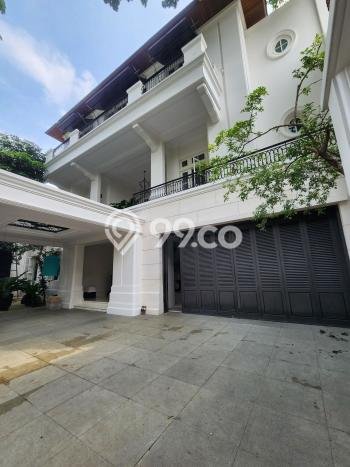 Dijual Rumah Luas Elegan Dengan View Eksklusif di Mega Kuningan, Jakarta Selatan Dijual Rumah Luas Elegan Dengan View Eksklusif di Mega Kuningan, Jakarta Selatan