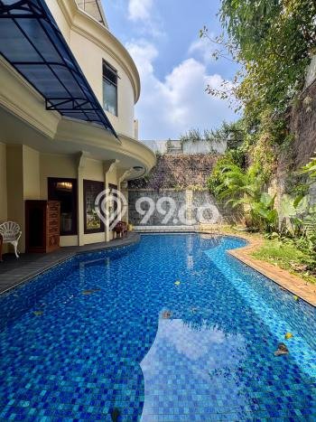 Rumah Elit Modern Tanpa Renovasi di Kemang Jakarta Selatan Rumah Elit Modern Tanpa Renovasi di Kemang Jakarta Selatan