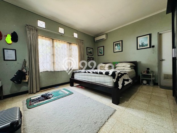 Hunian Mewah LB 180m2 Siap Huni Desain Elegan di Cawang, Jakarta Timur Hunian Mewah LB 180m2 Siap Huni Desain Elegan di Cawang, Jakarta Timur