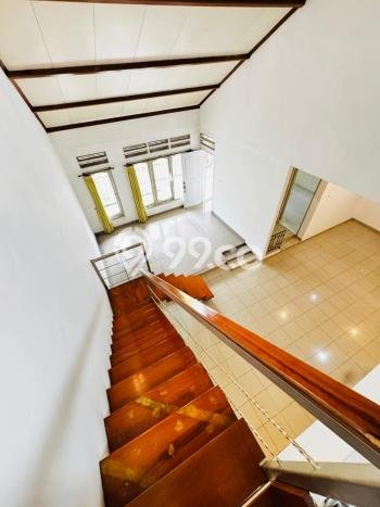 For Sale! Premium House LT 240m2 Desain Elegan di Cinere For Sale! Premium House LT 240m2 Desain Elegan di Cinere