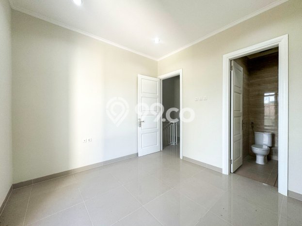 Siap Huni Hunian Elit 4 Kamar di Cinere Dekat ke Mana Pun Siap Huni Hunian Elit 4 Kamar di Cinere Dekat ke Mana Pun
