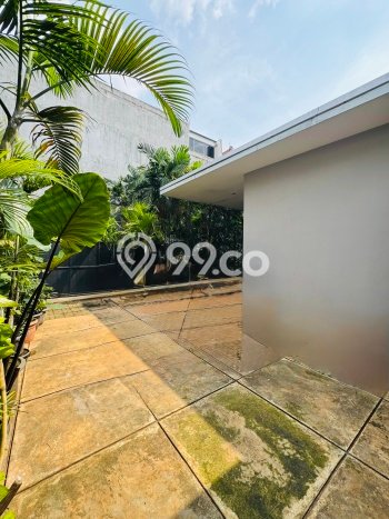 Hunian Mewah Dijual LT 1200m2 di Pesanggrahan, Jakarta Selatan Hunian Mewah Dijual LT 1200m2 di Pesanggrahan, Jakarta Selatan