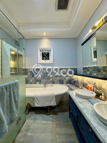 Rumah Elit Modern Tanpa Renovasi di Kemang Jakarta Selatan Rumah Elit Modern Tanpa Renovasi di Kemang Jakarta Selatan