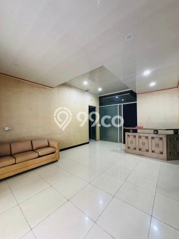 Unit Komersial Dijual di Kebayoran Baru Jakarta Selatan 230m2 Unit Komersial Dijual di Kebayoran Baru Jakarta Selatan 230m2